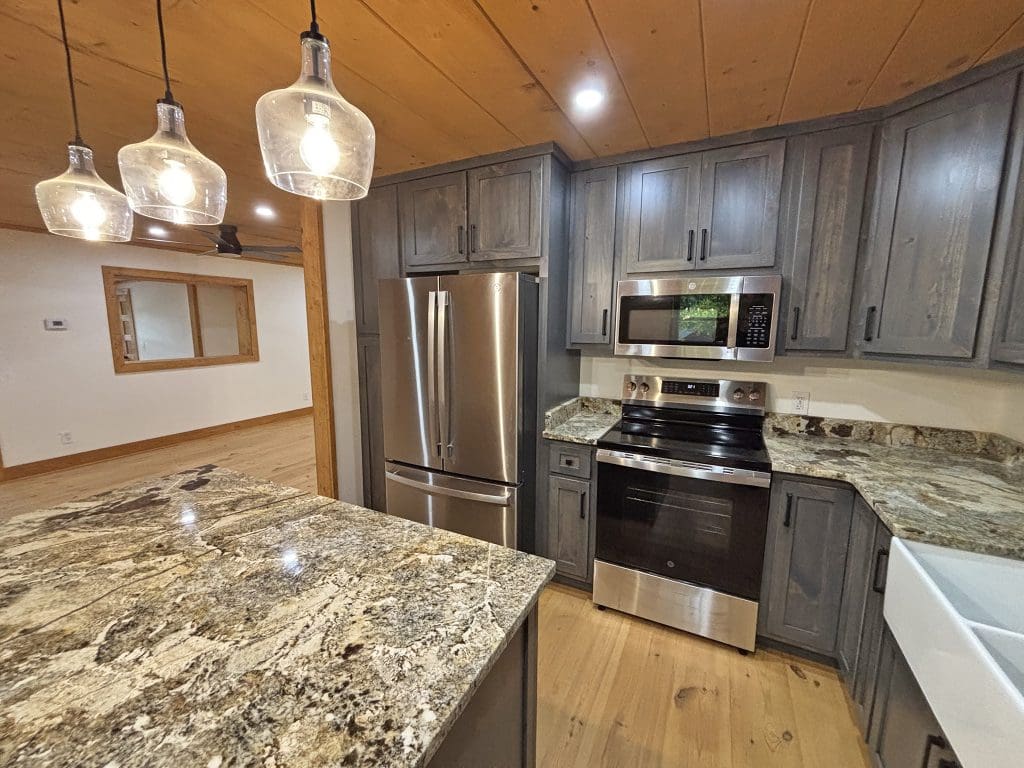 19 kitchen upstairs 2