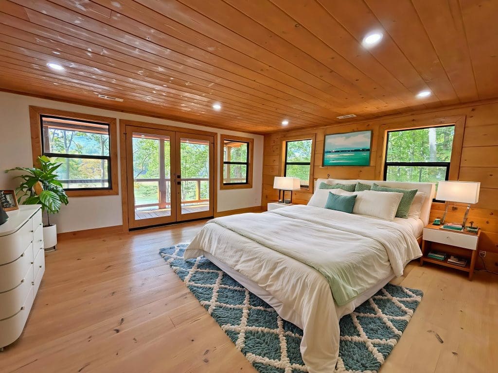 37 Bedroom 1 Master 2 Bedroom Modern 0